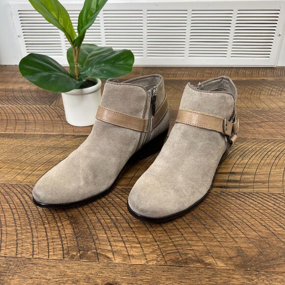 SAM EDELMAN 8 Phoenix Leather Ankle Bootie - Picture 1 of 7